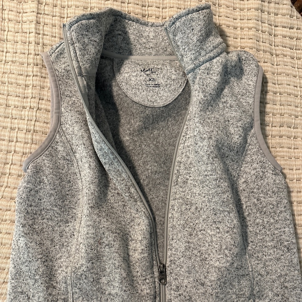 Gray Heathered Vest 🩶